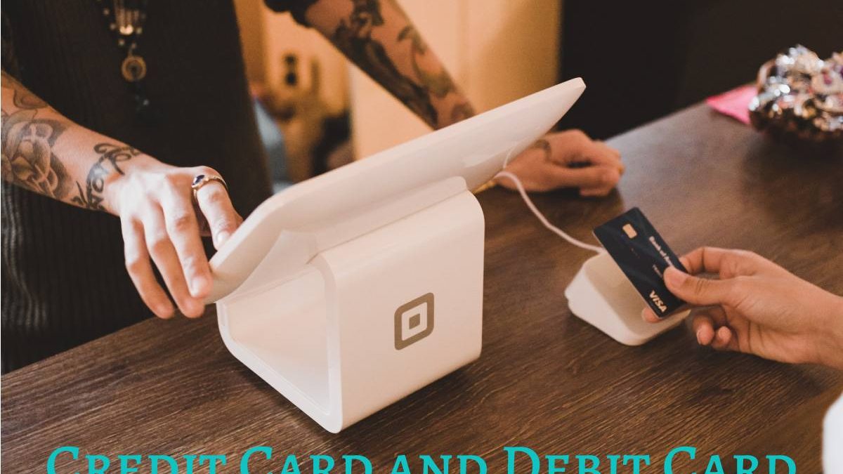 What are the Differences Between a Credit Card and a Debit Card?