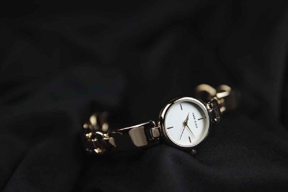 2: https://www.edora-bijouterie.fr/114-montres-femme 3