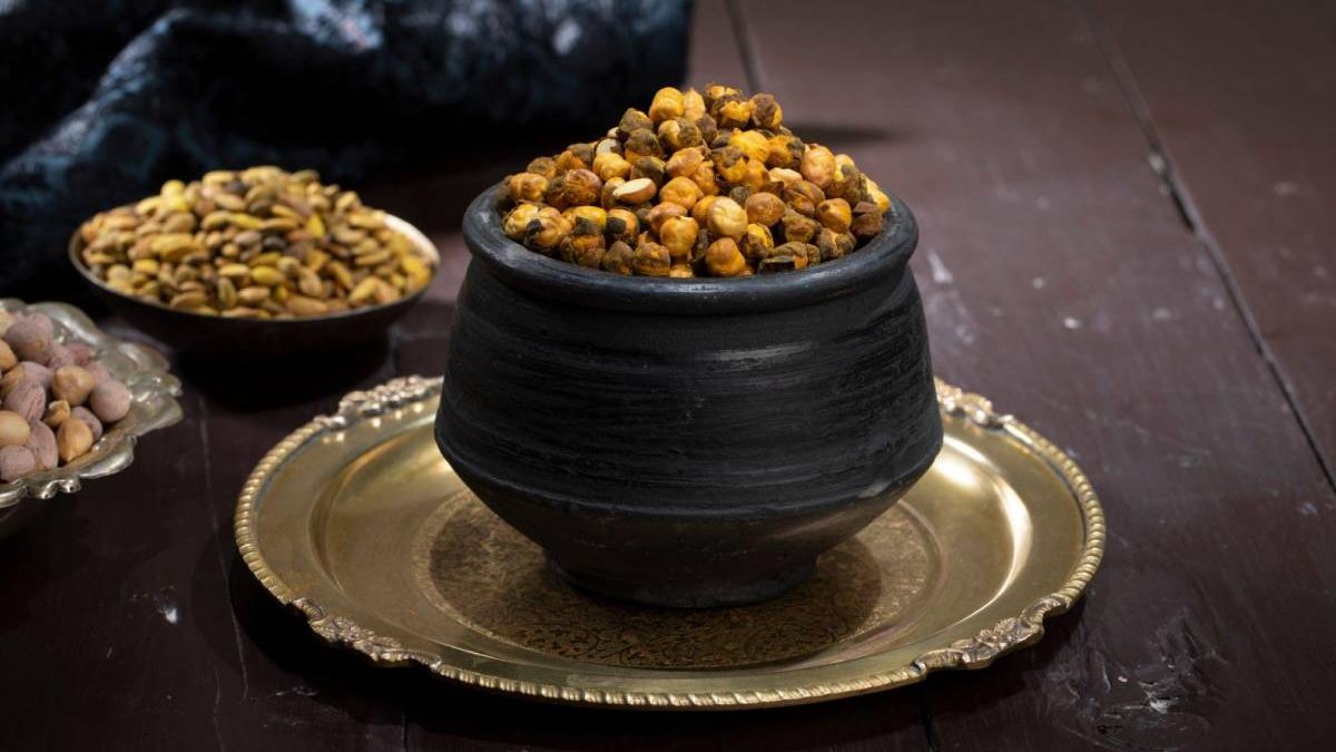 wellhealthorganic.com:10-benefits-of-eating-roasted-gram