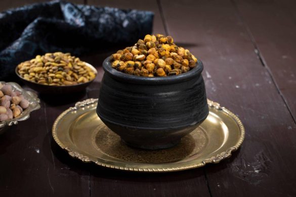 wellhealthorganic.com_10-benefits-of-eating-roasted-gram