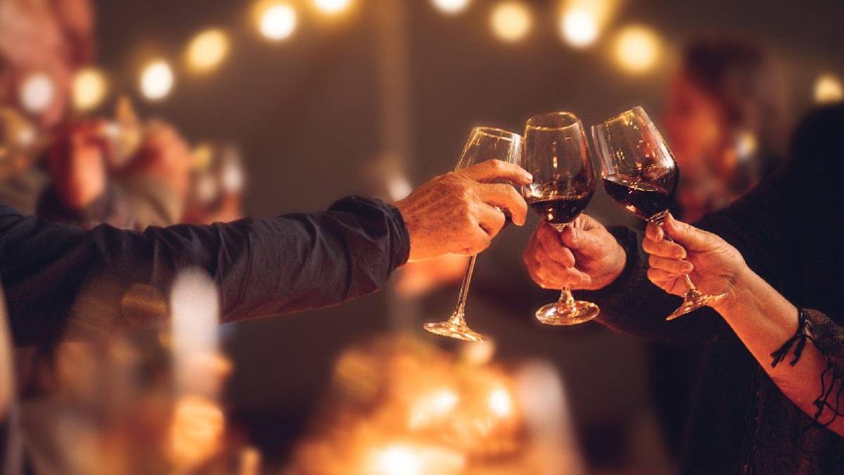 wellhealthorganic.com:alcohol-consumption-good-for-heart-health-new-study-says-no