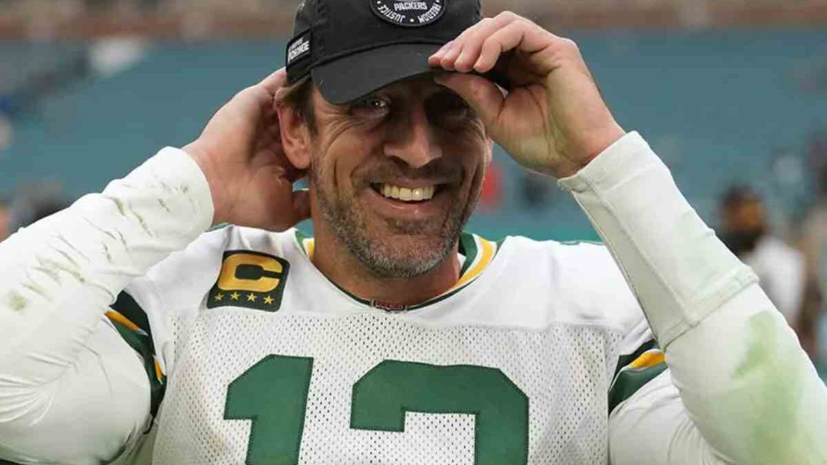 Aaron Rodgers Trade – Make A Trade For Aaron Rodgers