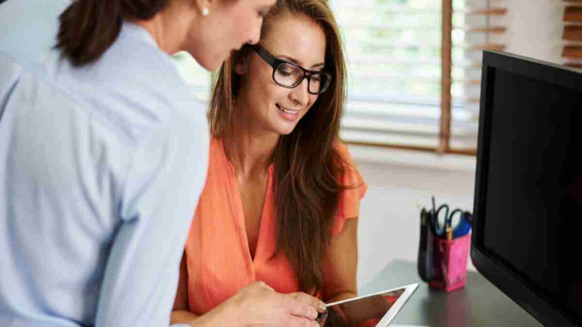 Top Tasks to Delegate to Your Virtual Office Assistant